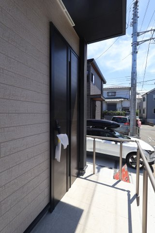 《仲介手数料無料》ふじみ野市苗間353-7新築一戸建てグラファーレの玄関