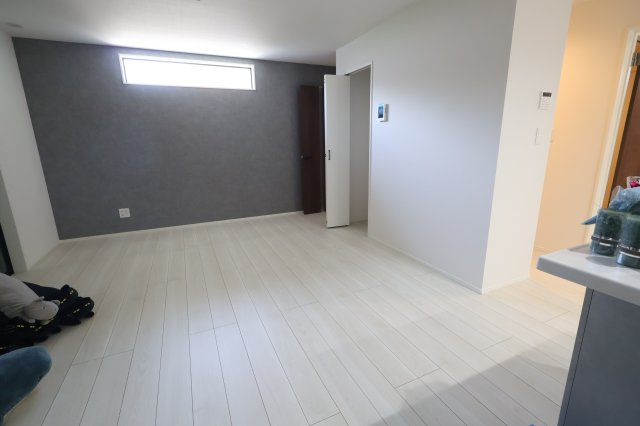 《仲介手数料無料》ふじみ野市苗間353-7新築一戸建てグラファーレの居間・リビング