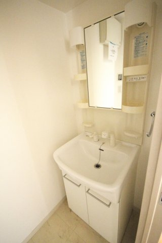 洗面台です。（※別室写真参照）