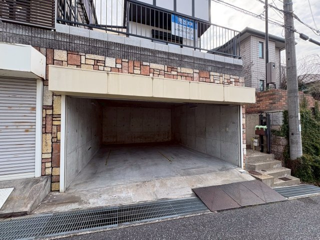 垂水区清玄町　中古戸建ての駐車場|駐車場あります