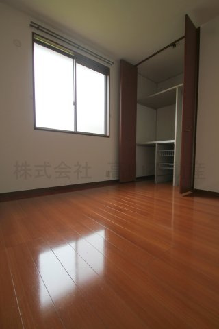 山茶花SUE Aの居間・リビング