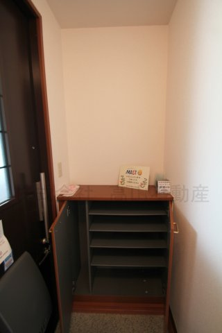 山茶花SUE Aの玄関