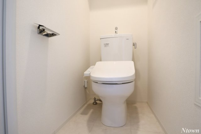【トイレ】 | ディアレイシャス浅間町ステーションフロント | 落ち着いた色調のトイレです