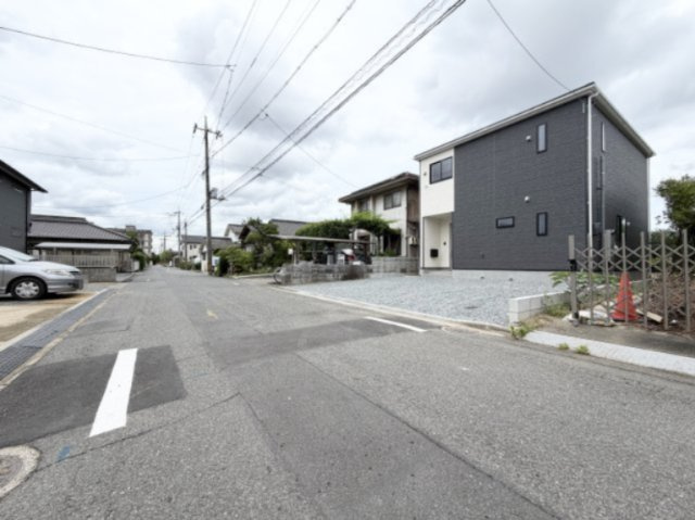 【前面道路含む現地写真】 | クレイドルガーデン倉敷市亀島第4 (全1棟)