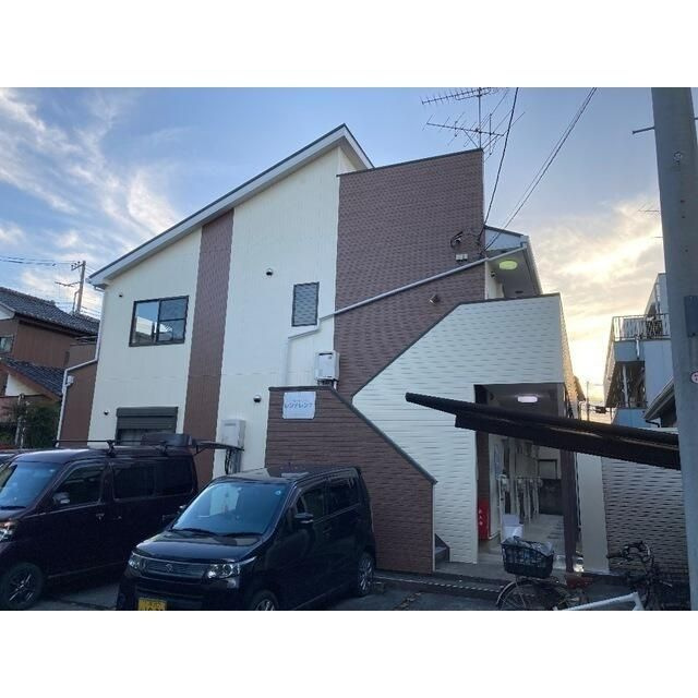 レンナ・レンナ