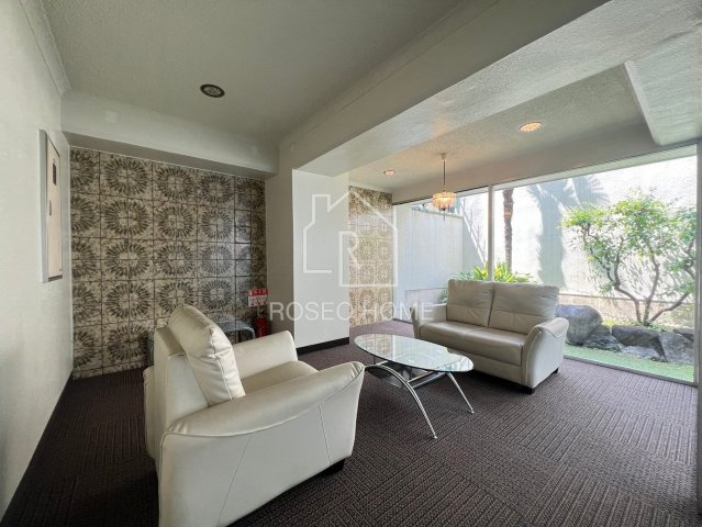 グランドール夕陽ヶ丘のロビー