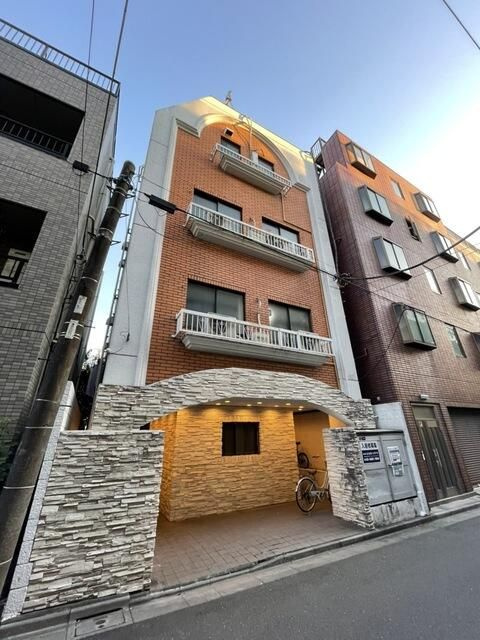 パペーテ桜橋の外観