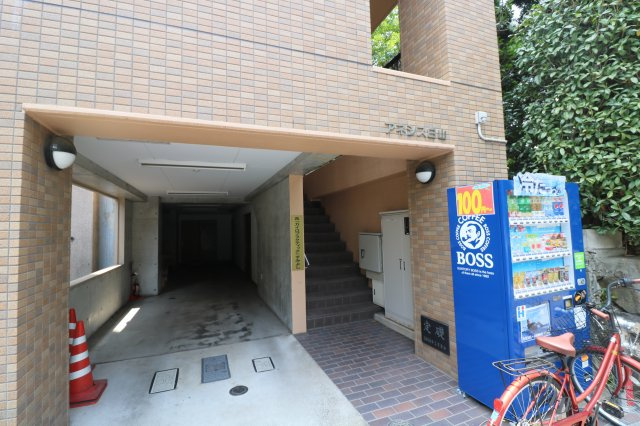 【エントランス】