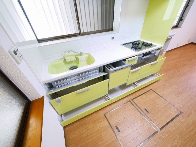 奈良市恋の窪戸建の内装|キッチン付き