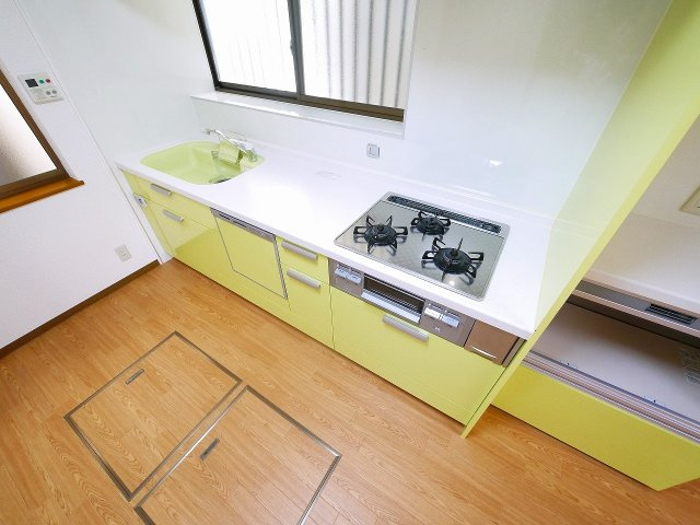 奈良市恋の窪戸建の内装|キッチンもついています
