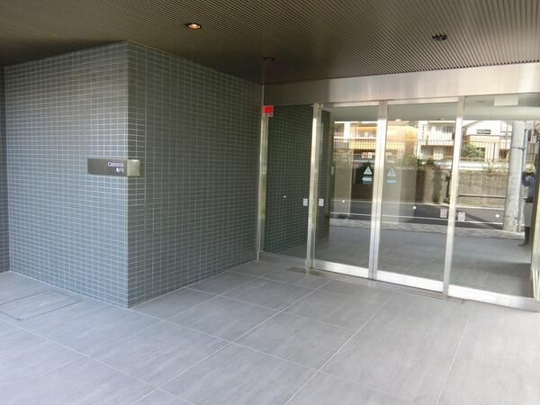 クレヴィスタ亀戸Ⅱのエントランス