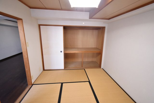 南甲子園ハイツの収納