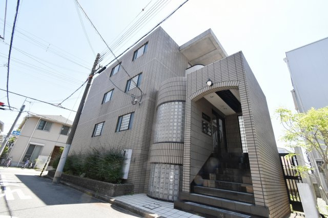 南甲子園ハイツの外観