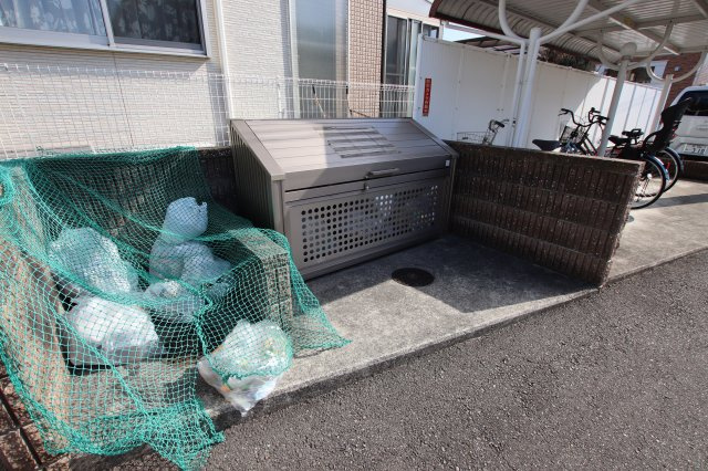 【その他共用部分】 | ウルーアンジュ | 敷地内ゴミ置き場