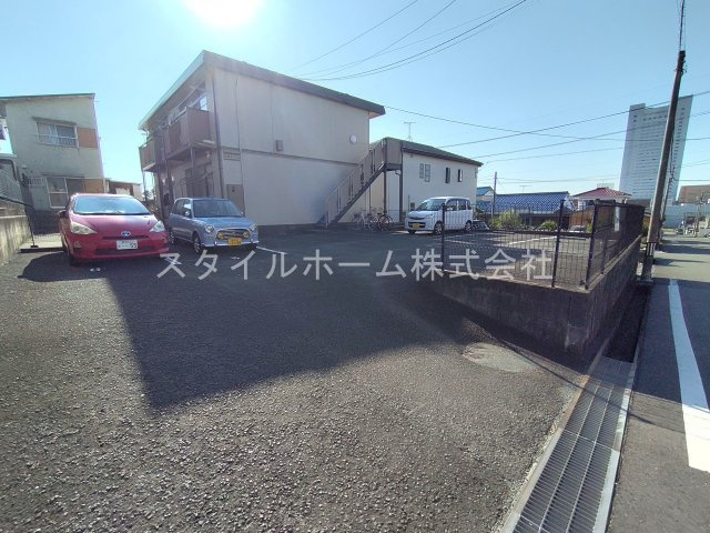 中浜ハイムの駐車場