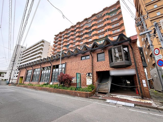 ロイヤルレジデンス２号館の外観