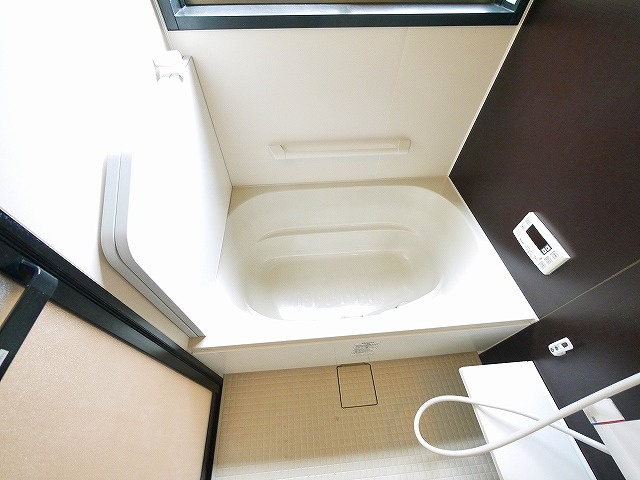 大和郡山市九条町戸建ての浴室