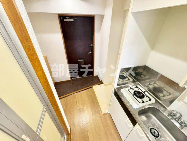 エクセルシオール金山の玄関
