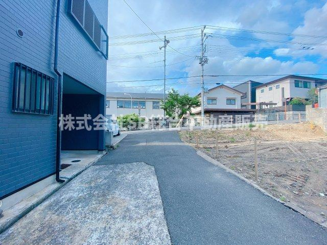 豊浦町中古戸建の前面道路含む現地写真|前面道路含む現地写真です