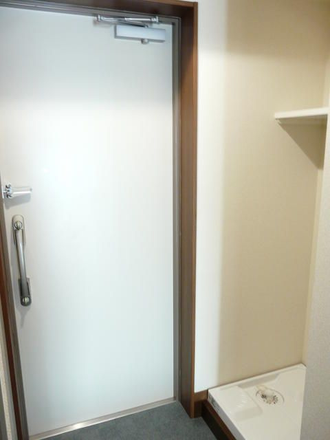 スミレクルールの玄関