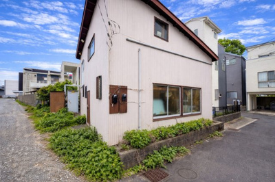 【外観】 | ◆◇港南区下永谷６丁目　売地◇◆ | ◆直線的で美しいフォルムが際立つ外観。飽きのこないデザインで長く愛せる住まいです。
