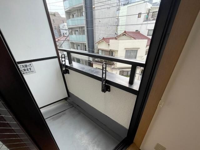 ラジオシャックのバルコニー