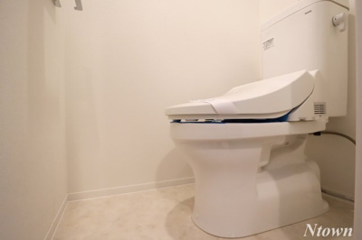【トイレ】 | ディアレイシャス大須赤門通本町 | 落ち着いた色調のトイレです