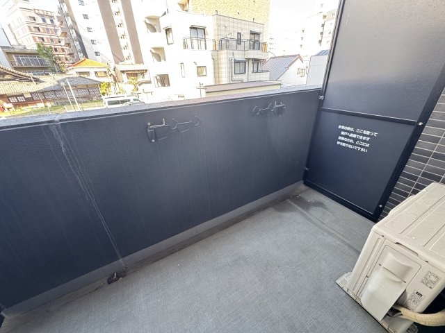 プレサンス栄ライズのバルコニー