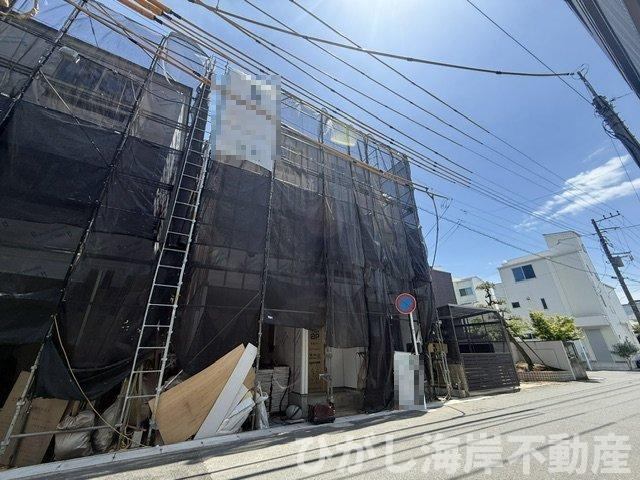 平塚市夕陽ヶ丘　新築戸建　全２棟の外観|5月11日撮影　建築中　現地外観