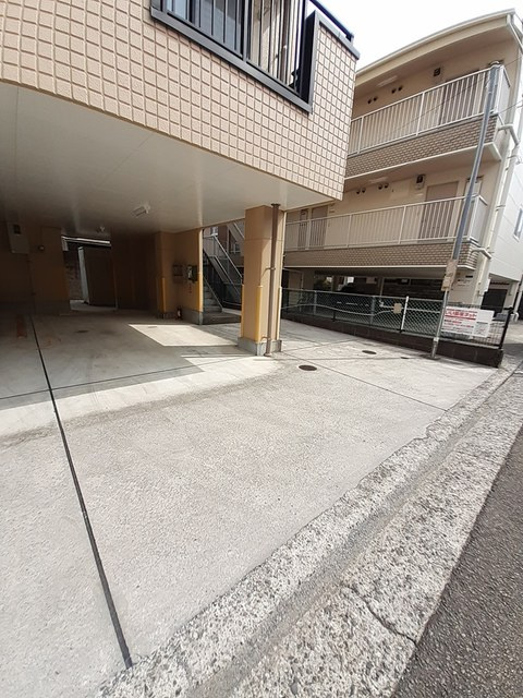 上田マンションの駐車場|駐車場