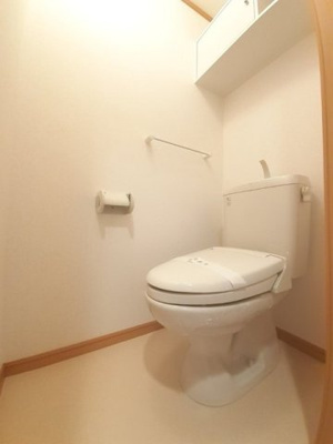 【トイレ】 | 南町ニューグリーンハイム | コンパクトで使いやすいトイレです