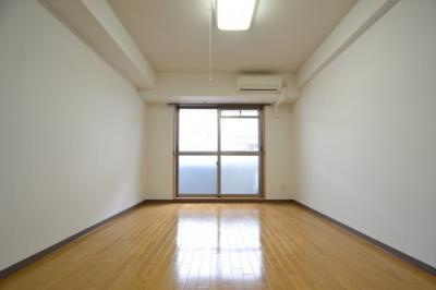 ザ・シティ王子公園の洋室