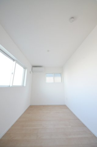 旭二丁目の洋室|全居室収納スペース有、お部屋が広く綺麗に使えます