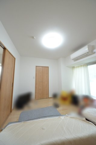 ヴェルディ三原駅東の洋室|全居室収納スペース有
お部屋が広く綺麗に使えます