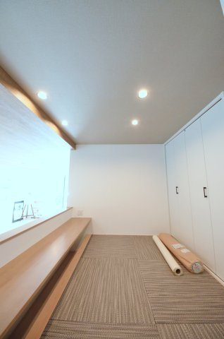 堀越三丁目の洋室|リビングに隣接したホビールーム