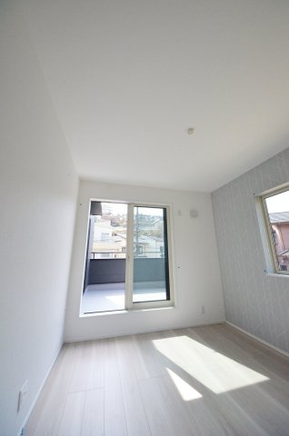 堀越三丁目の洋室|全居室収納スペース有、お部屋が広く綺麗に使えます