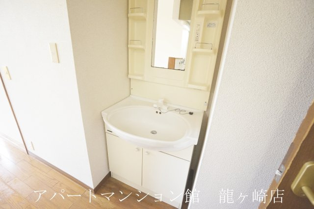 ガーデンパレスＢの独立洗面台
