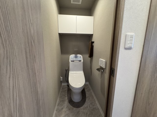 コンフォートビラ高見馬場のトイレ|トイレもきれいです