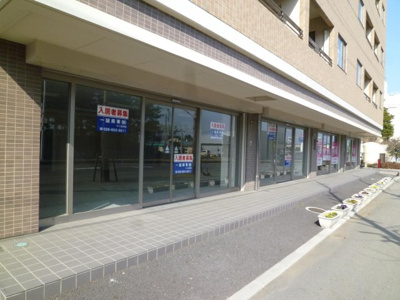 【エントランス】 | 花室ヒルズＢ棟テナント