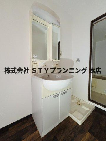 仲介手数料0円！キャッスルM&Kの洗面所