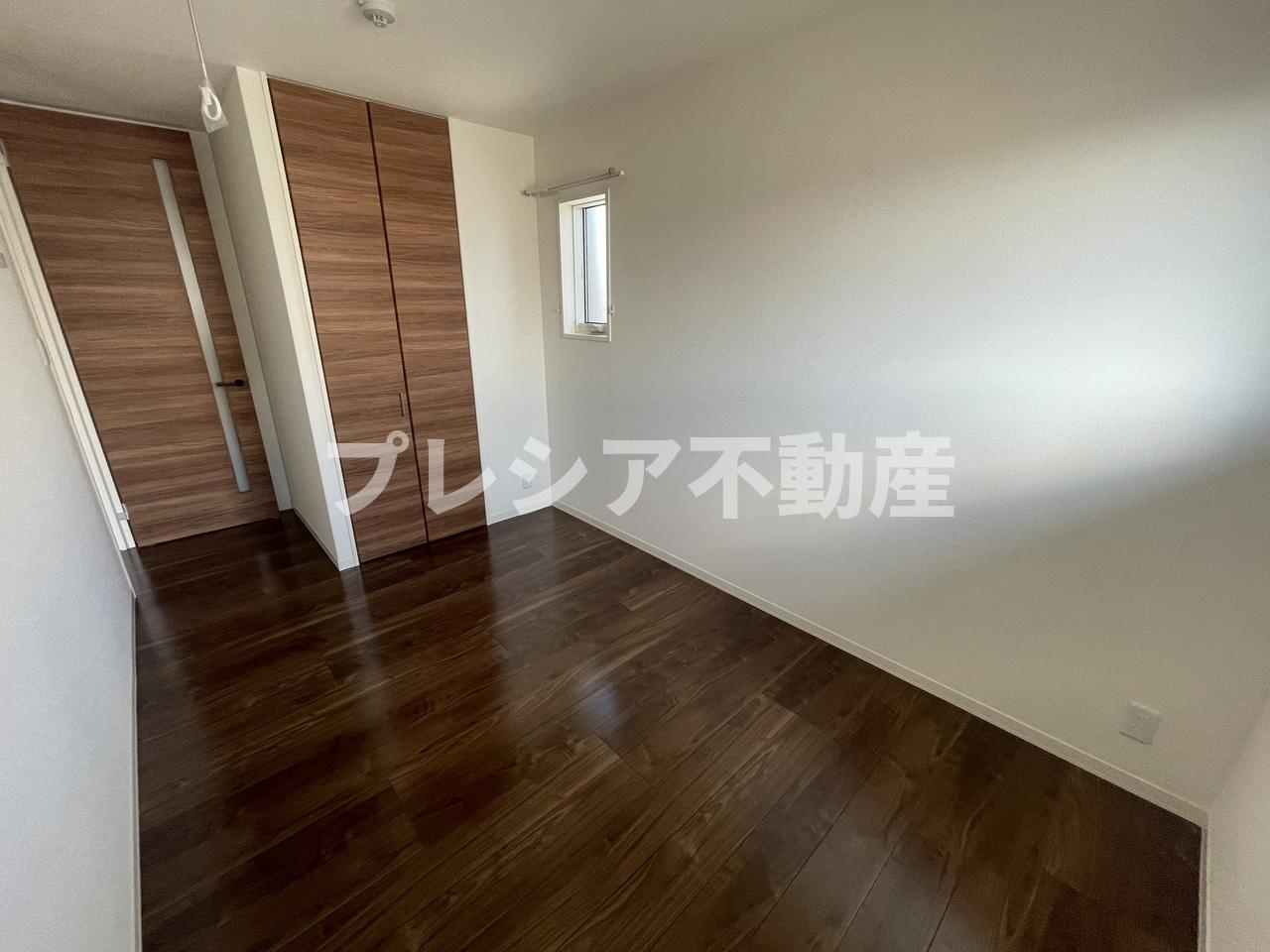 AZURE天道町の居間・リビング