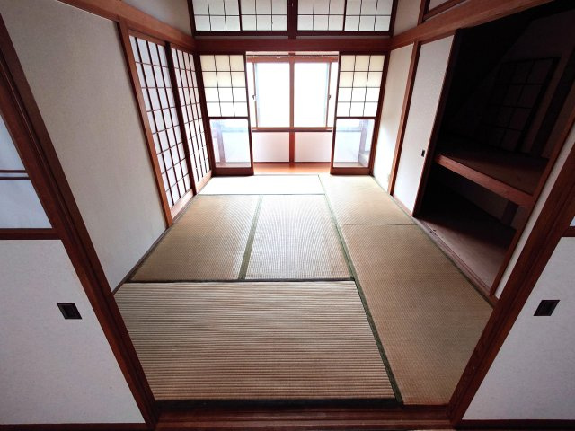 西宮貸家の和室