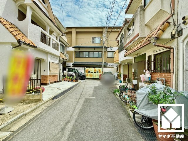 伏見区御駕籠町の前面道路含む現地写真