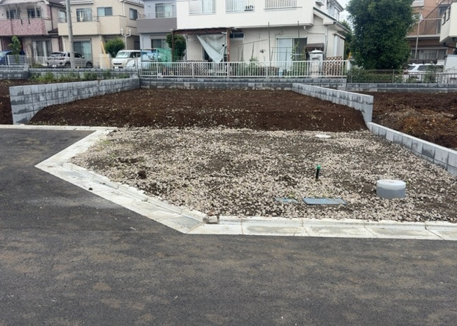 【外観】 | 販売されている全ての土地が、宅地用の土地であるとは限りません。都市計画法に基づき、基本的に住宅を建てることができるのは土地計画区であることに加え、市街化区域として定められている地域のみとなっています。