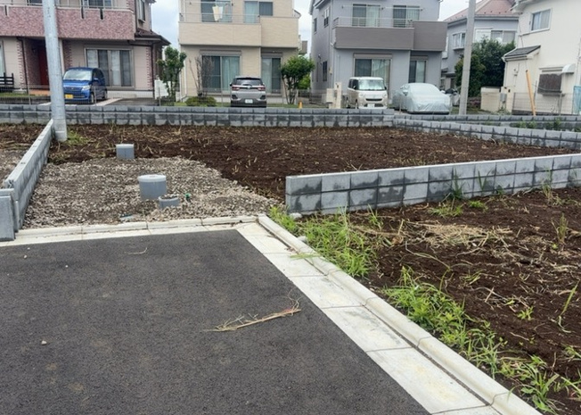 【外観】 | 販売されている全ての土地が、宅地用の土地であるとは限りません。都市計画法に基づき、基本的に住宅を建てることができるのは土地計画区であることに加え、市街化区域として定められている地域のみとなっています。