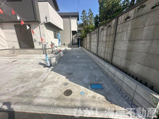 藤沢市鵠沼松が岡３丁目　新築戸建　全２棟の駐車場|駐車スペース
