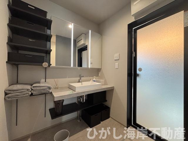 藤沢市大庭　中古戸建の脱衣所|脱衣スペース