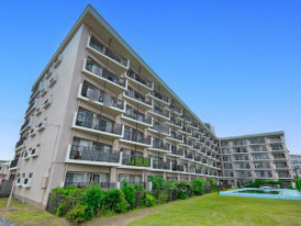 鵠沼スカイマンションの外観