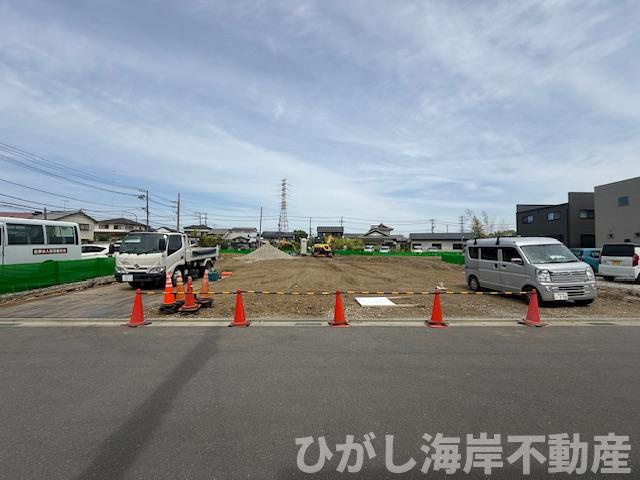 平塚市東真土４丁目　売地　全４区画の外観|4月18日撮影　造成工事中　現地外観