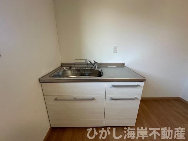 藤沢市辻堂東海岸３丁目　中古戸建のキッチン|システムキッチン